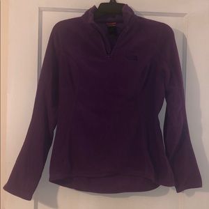 Like new The North Face fleece pullover